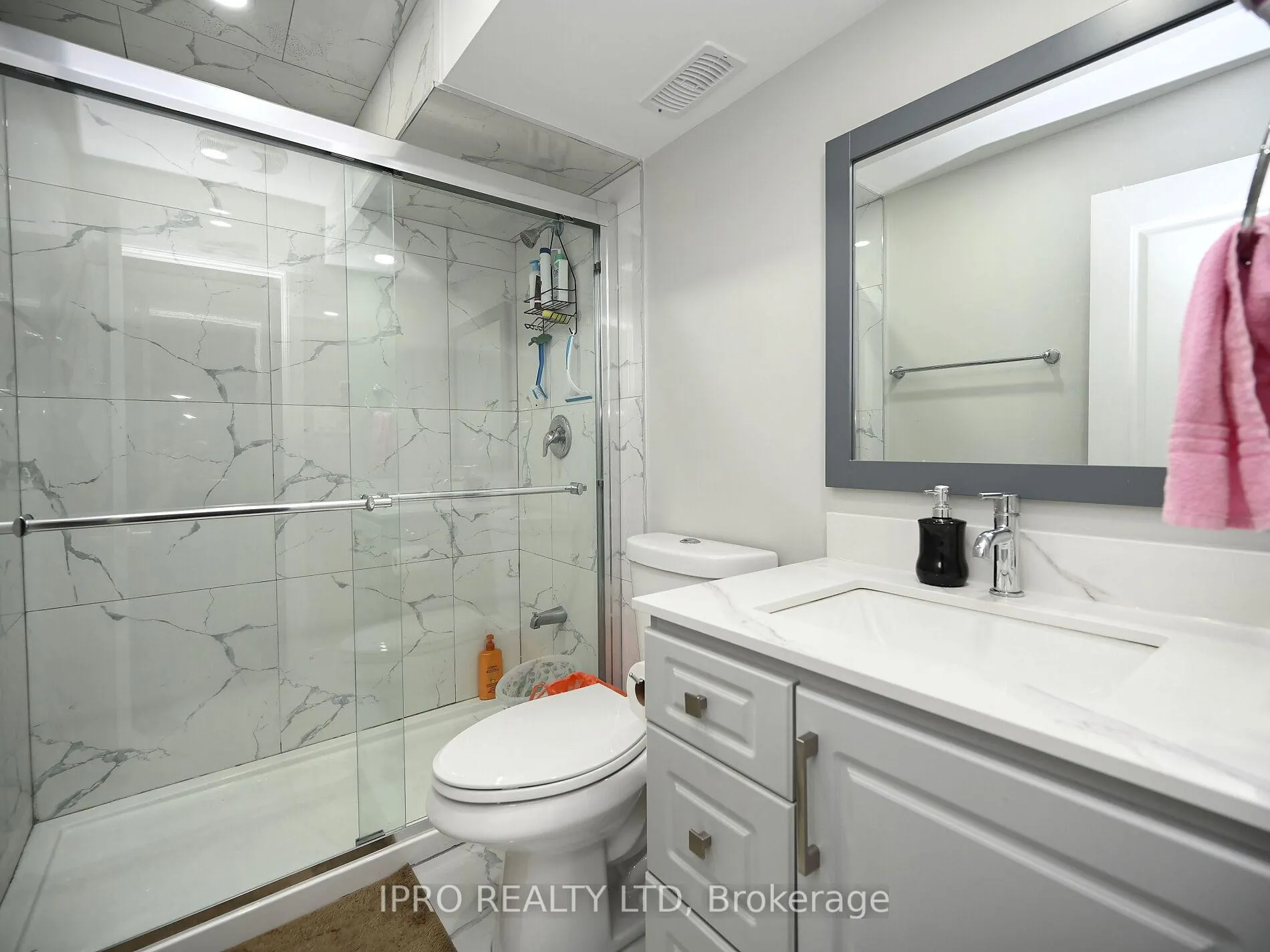 Photo 35 of 29 Junior Road, Brampton, Northwest Brampton — HOMEH