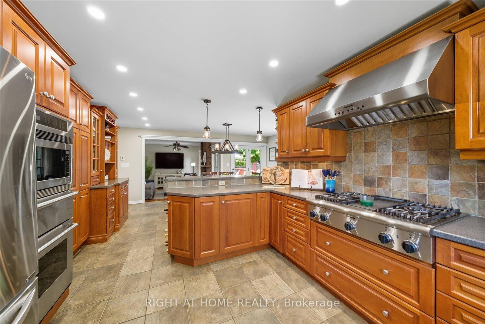 Photo 12 of 620 Alma Street, Scugog, Port Perry — HOMEH