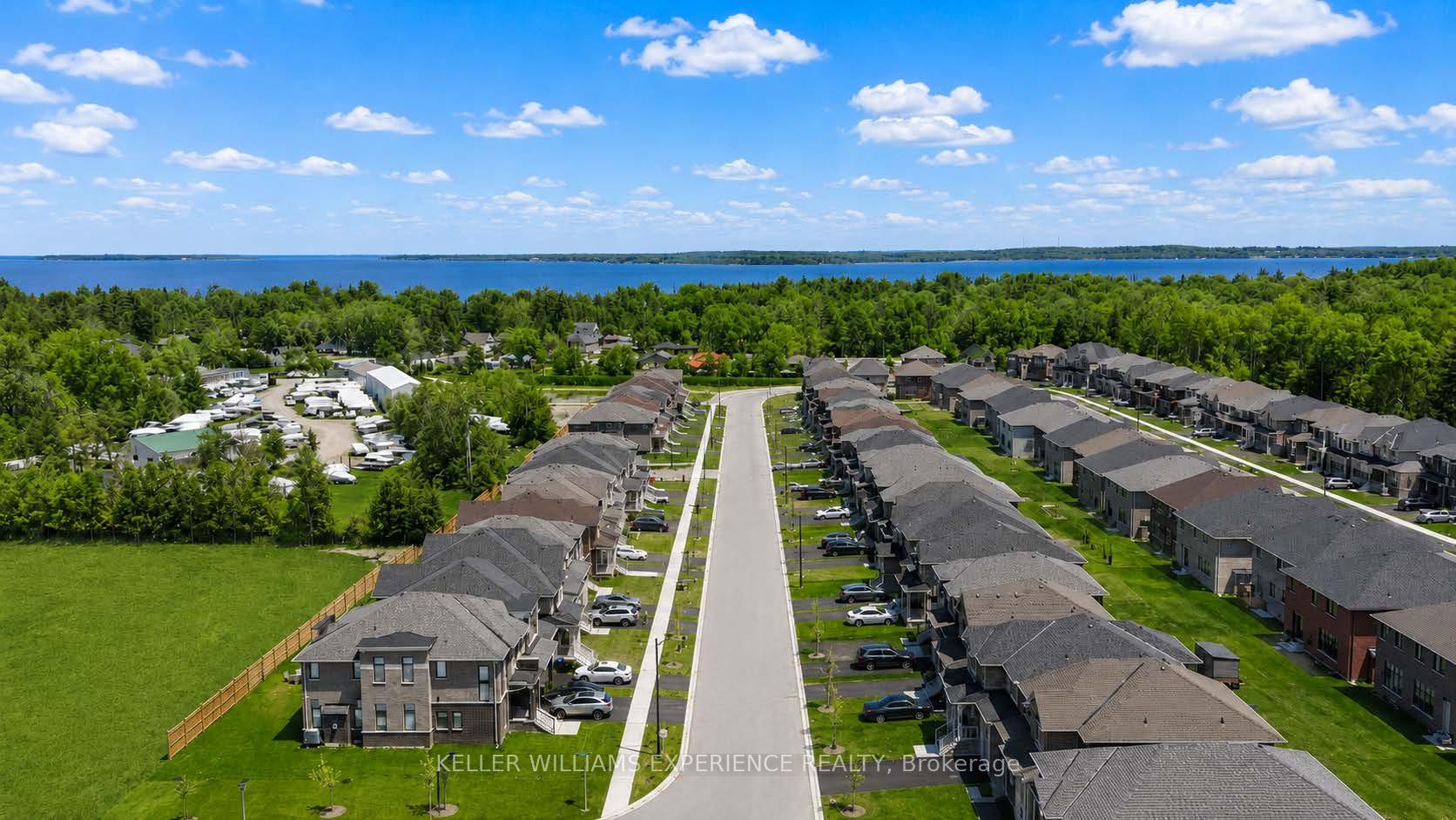 Photo 2 of 1329 Davis Loop, Innisfil, Lefroy — HOMEH