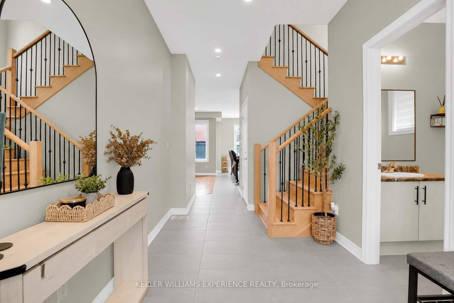 Photo 7 of 1329 Davis Loop, Innisfil, Lefroy — HOMEH