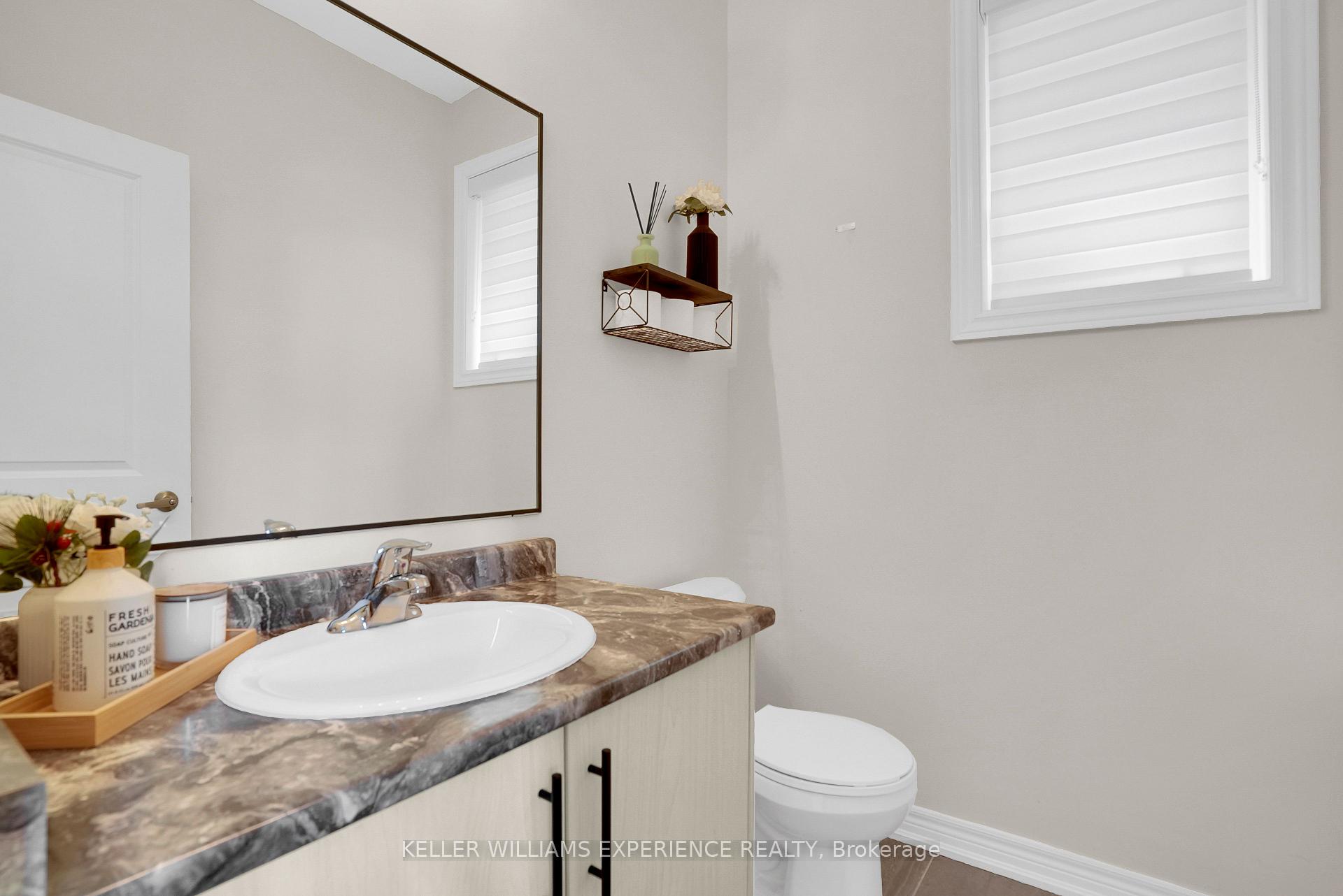 Photo 8 of 1329 Davis Loop, Innisfil, Lefroy — HOMEH