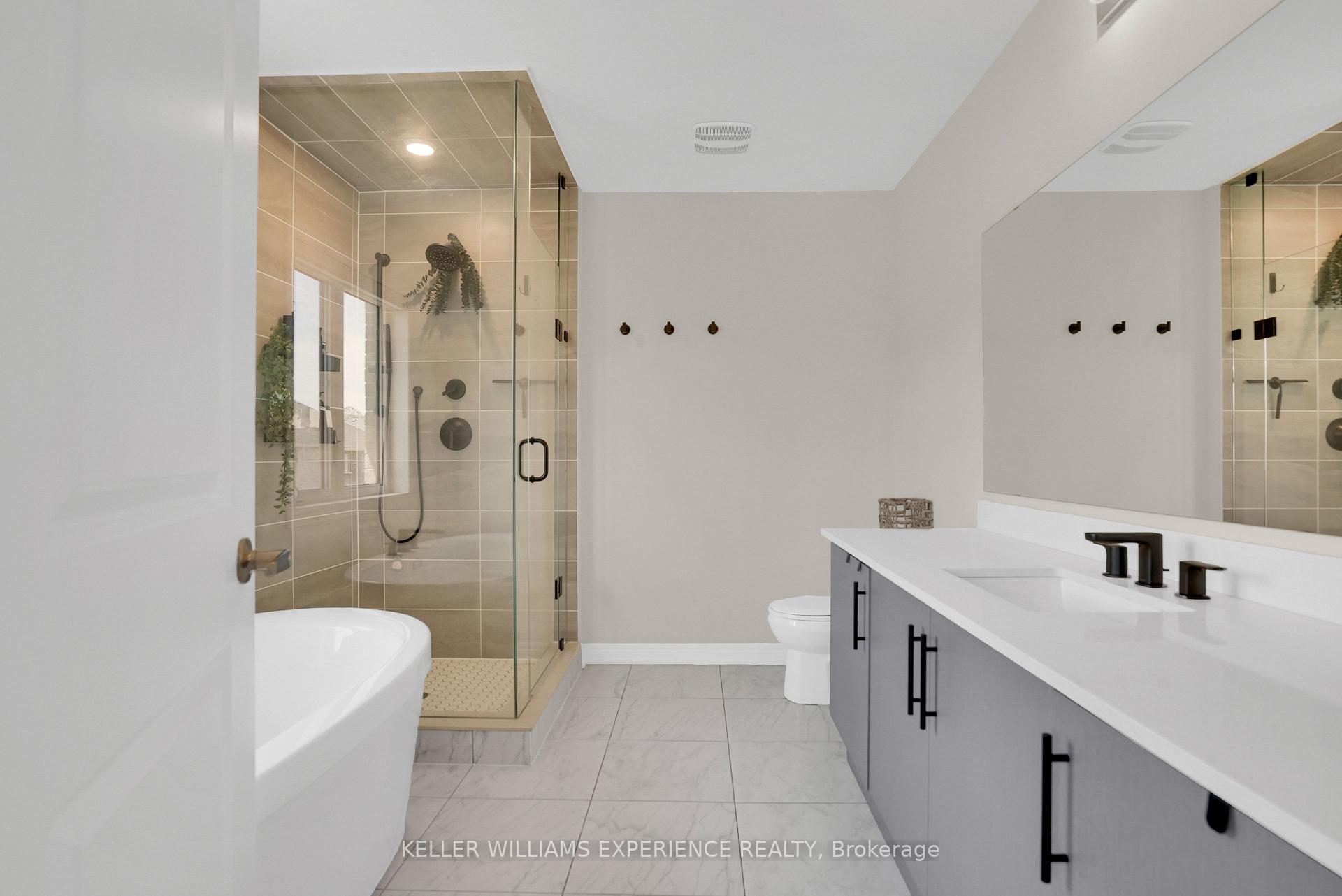 Photo 21 of 1329 Davis Loop, Innisfil, Lefroy — HOMEH
