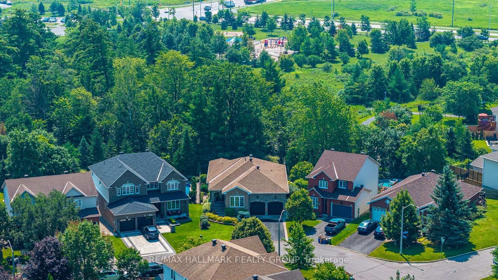 Photo 2 of 1954 Lobelia Way, Ottawa, Springridge/East Village — HOMEH