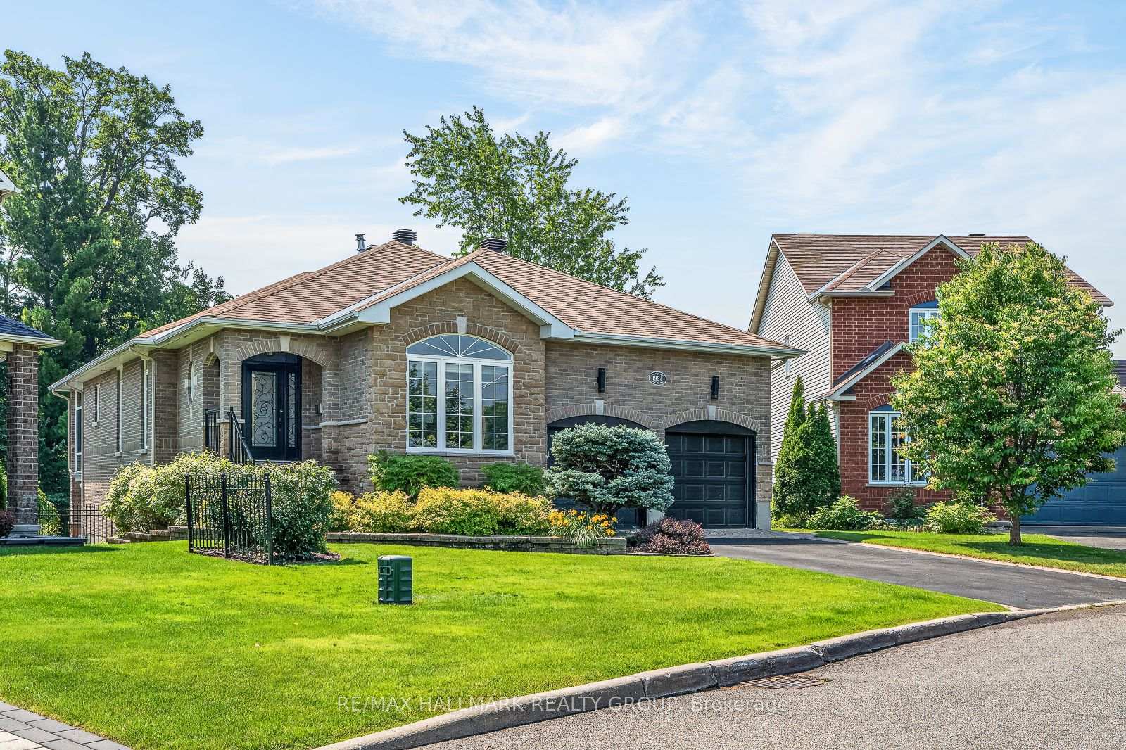 Photo 5 of 1954 Lobelia Way, Ottawa, Springridge/East Village — HOMEH