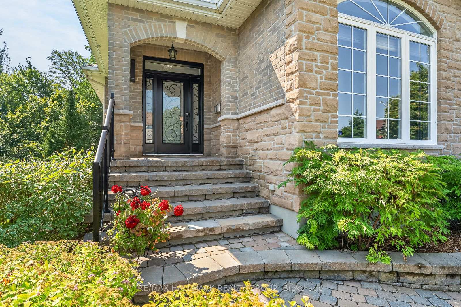 Photo 7 of 1954 Lobelia Way, Ottawa, Springridge/East Village — HOMEH