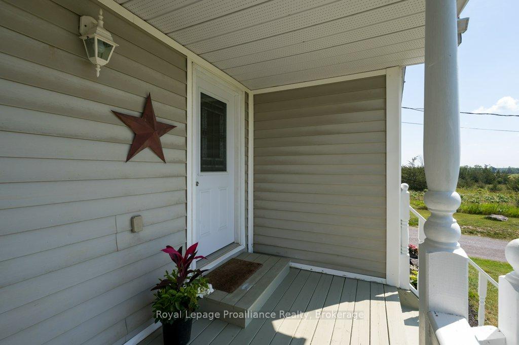 Photo 10 of 1075 Enright Road, Tyendinaga, Tyendinaga Township — HOMEH