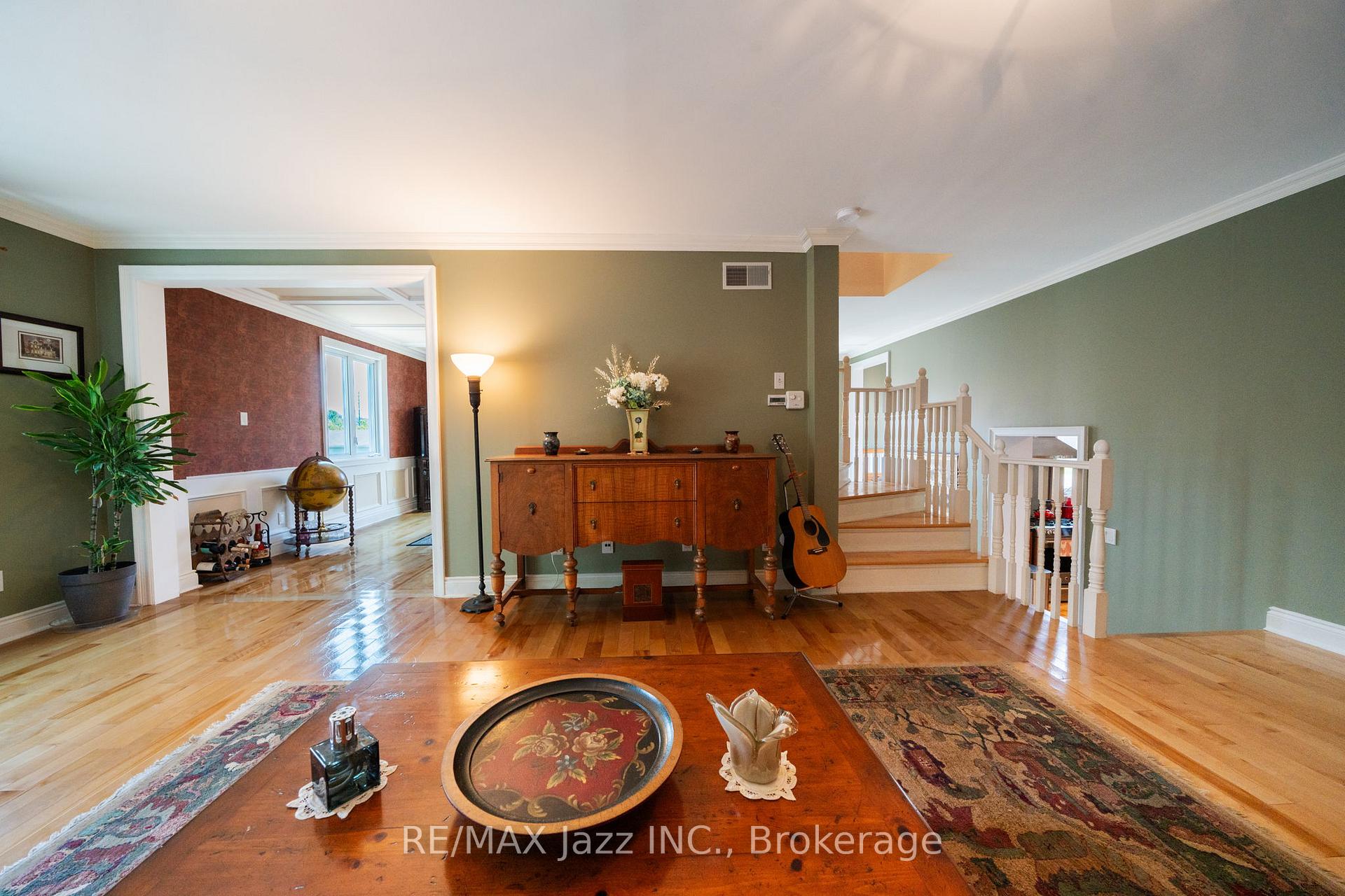 Photo 17 of 917 Byron Street N, Whitby, Williamsburg — HOMEH
