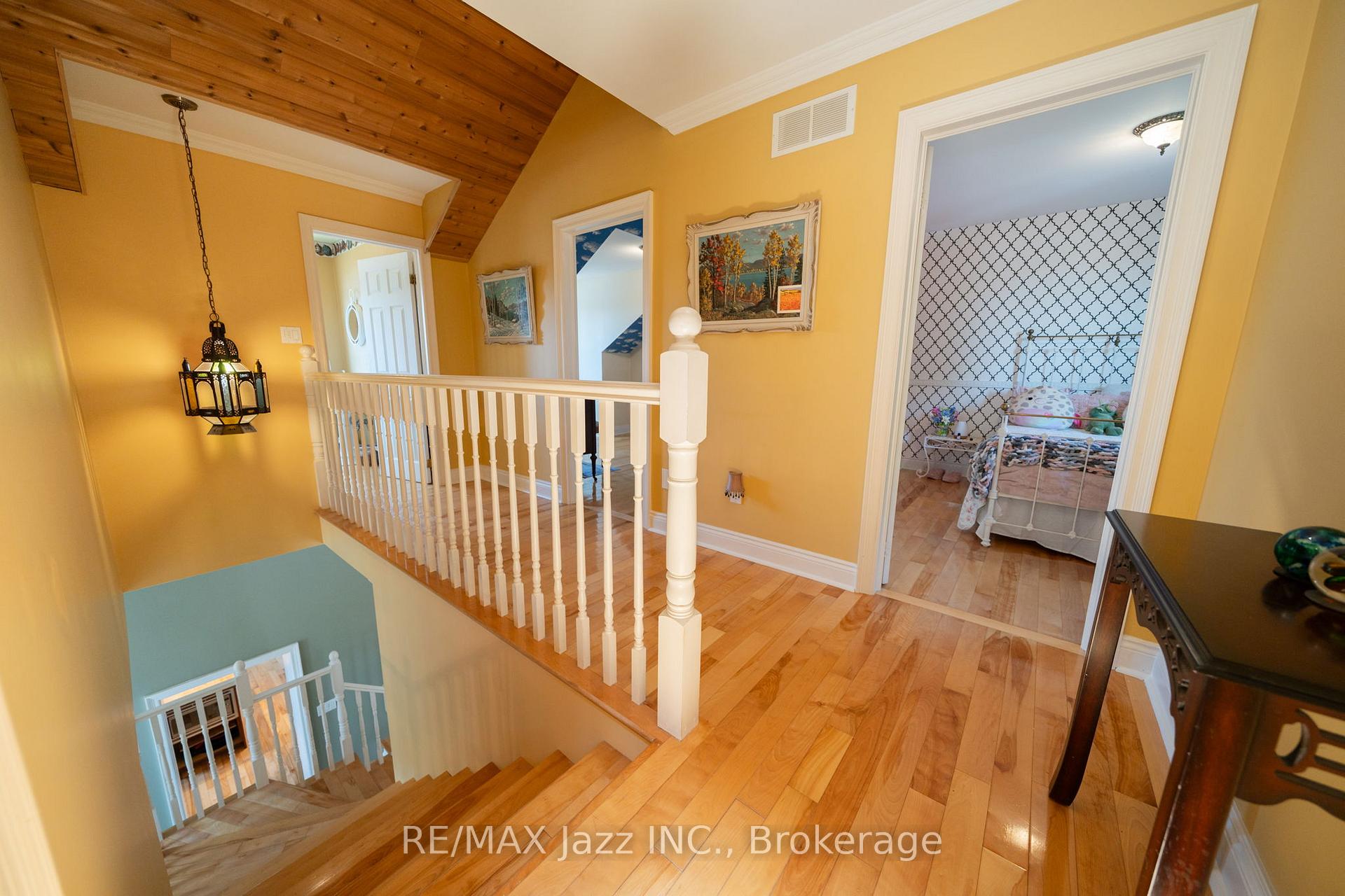 Photo 24 of 917 Byron Street N, Whitby, Williamsburg — HOMEH