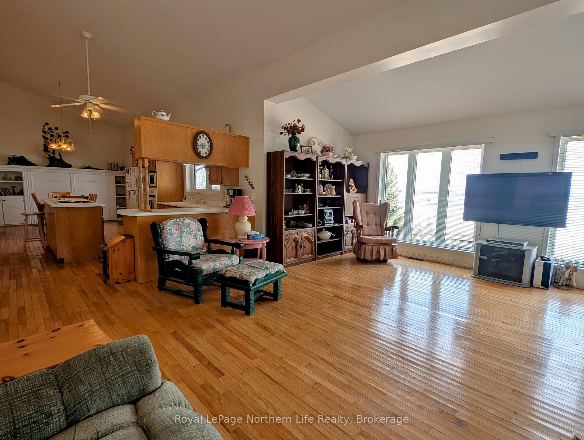 Photo 11 of 501182 Berry Road, Timiskaming, TIM - Outside - Rural — HOMEH