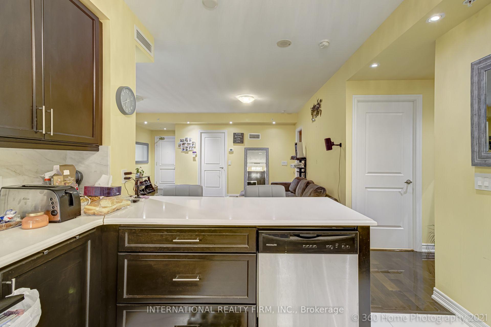 Photo 10 of Unit 1105, 9255 Jane Street, Vaughan, Maple — HOMEH