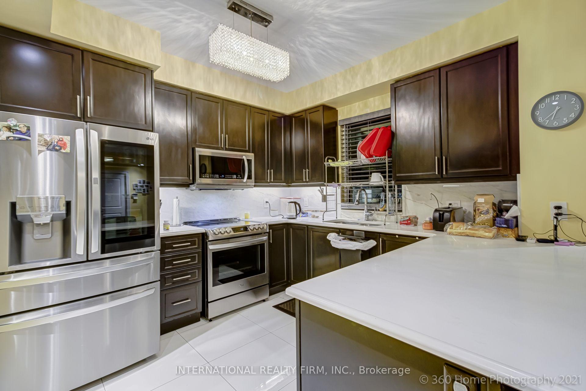 Photo 14 of Unit 1105, 9255 Jane Street, Vaughan, Maple — HOMEH