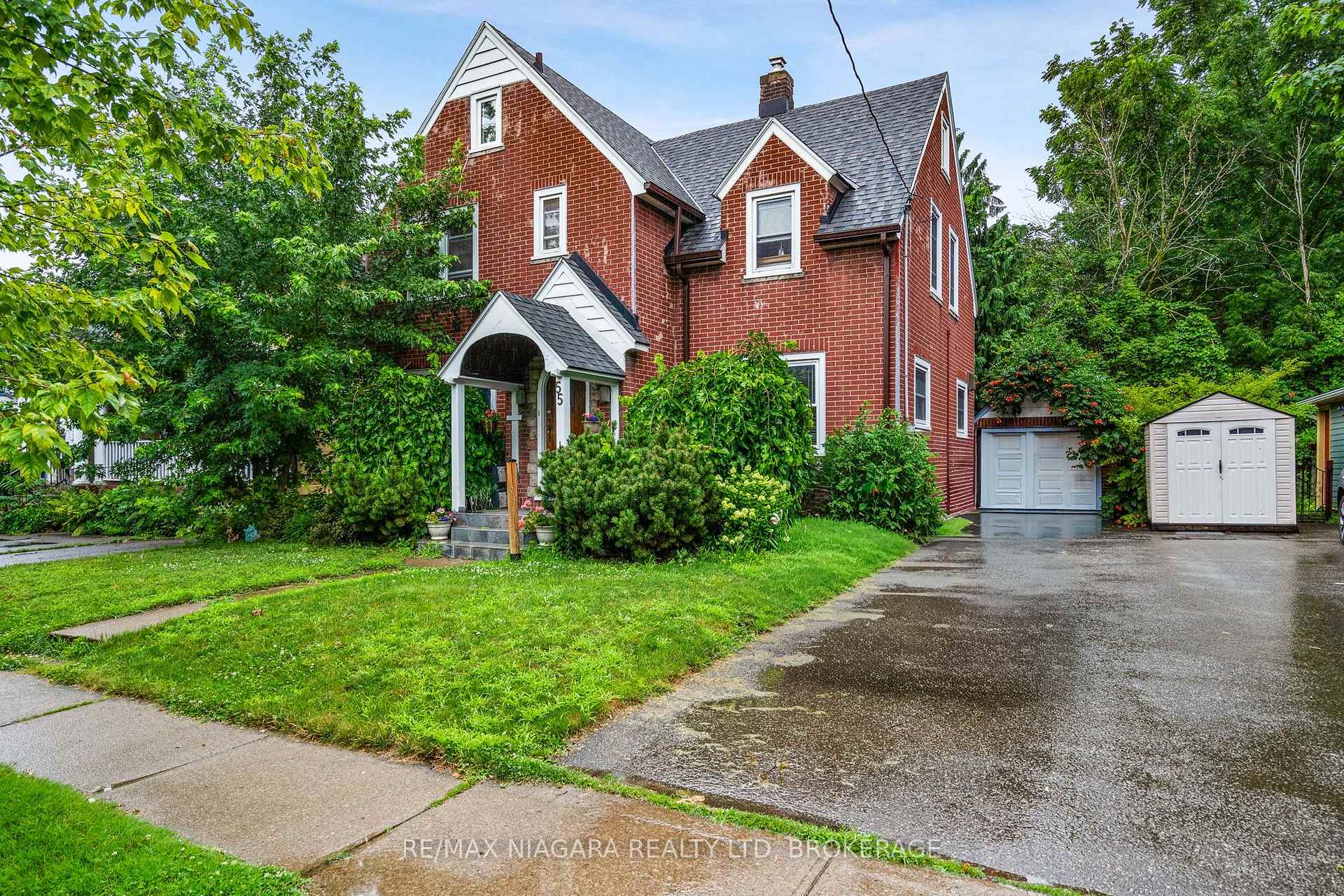 Front of 55 Maple Street