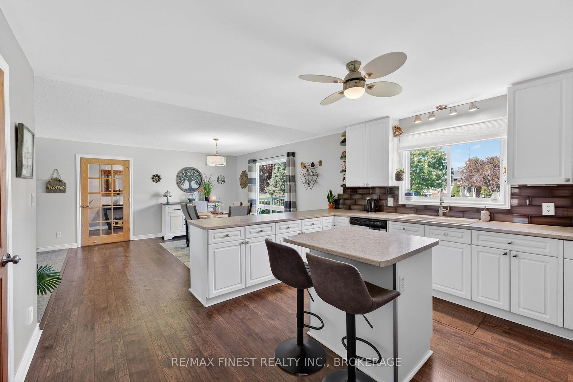 Photo 8 of 3 Mary Avenue, Prince Edward County, Wellington Ward — HOMEH