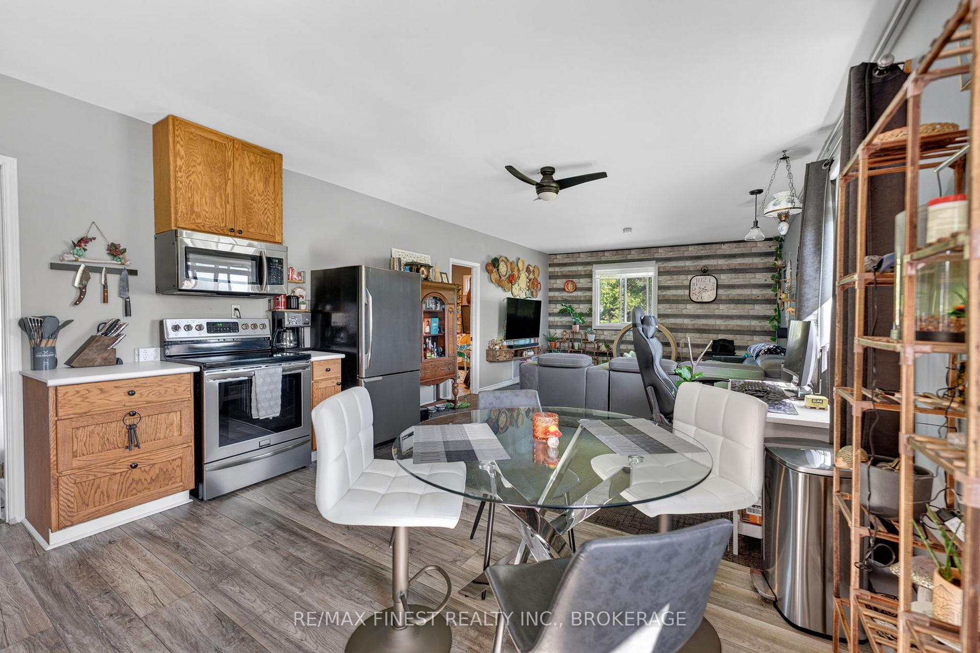 Photo 23 of 3 Mary Avenue, Prince Edward County, Wellington Ward — HOMEH