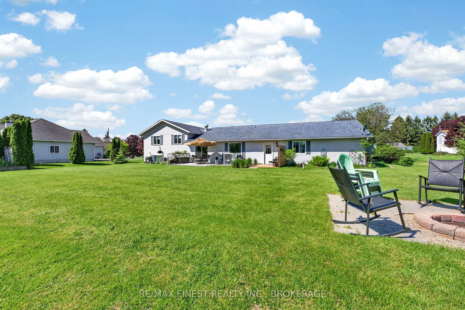 Photo 45 of 3 Mary Avenue, Prince Edward County, Wellington Ward — HOMEH