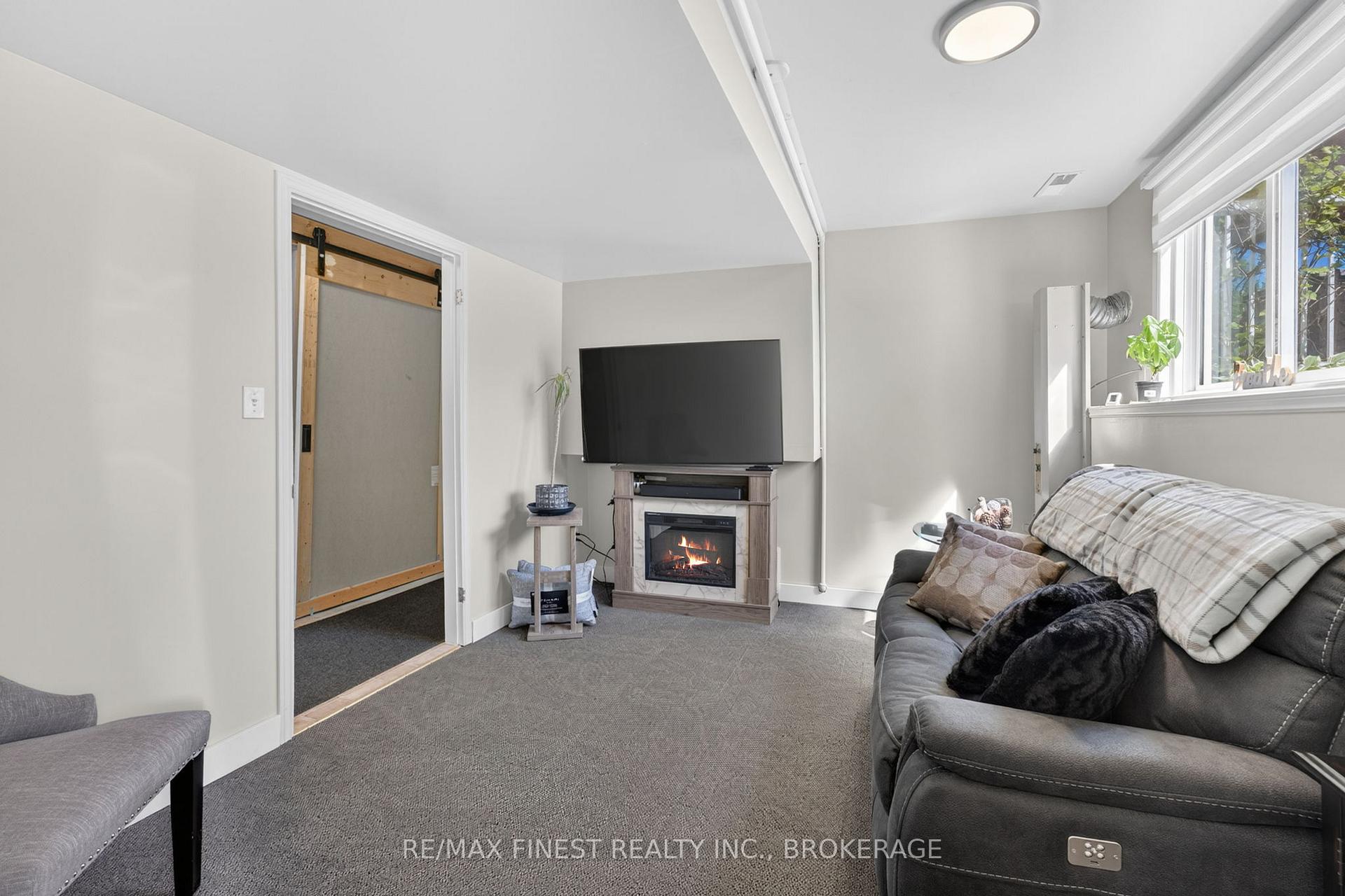 Photo 21 of 3 Mary Avenue, Prince Edward County, Wellington Ward — HOMEH