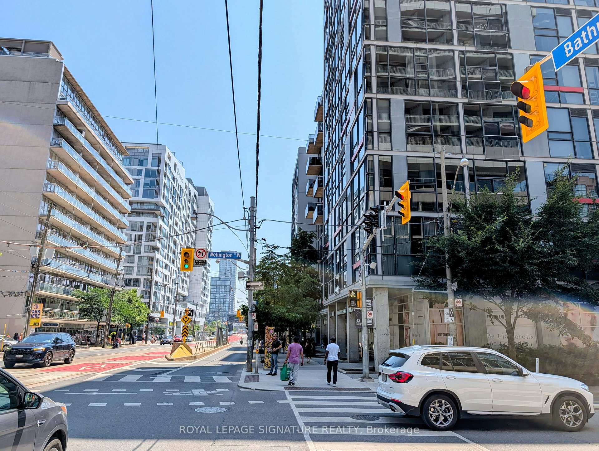 Photo 1 of Unit 210, 60 Bathurst Street, Toronto, Niagara — HOMEH