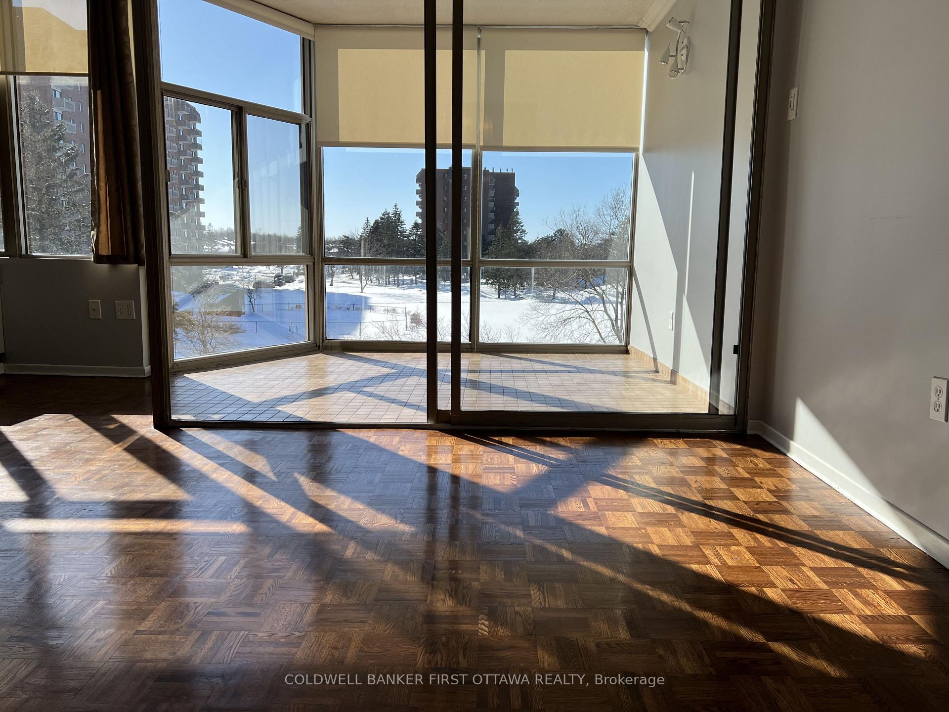 Photo 7 of Unit 307, 2759 Carousel Crescent, Ottawa, Emerald Woods/Sawmill Creek — HOMEH
