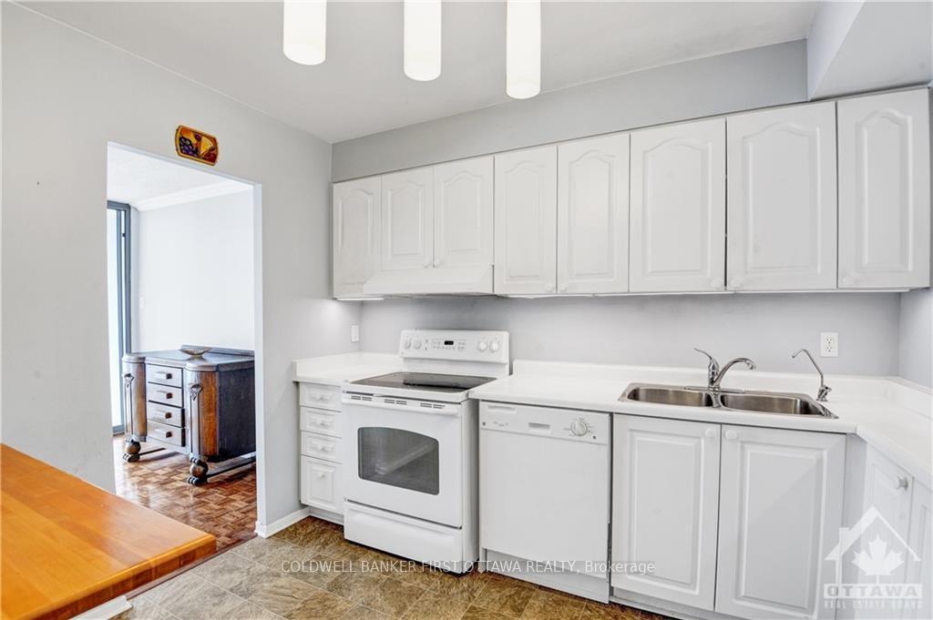 Photo 10 of Unit 307, 2759 Carousel Crescent, Ottawa, Emerald Woods/Sawmill Creek — HOMEH