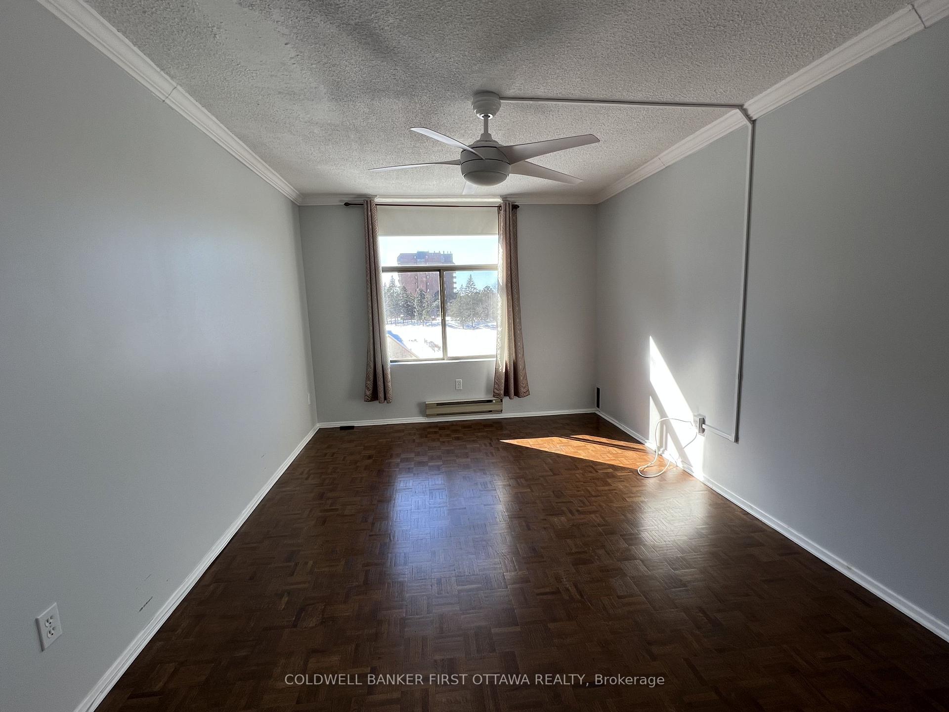 Photo 13 of Unit 307, 2759 Carousel Crescent, Ottawa, Emerald Woods/Sawmill Creek — HOMEH