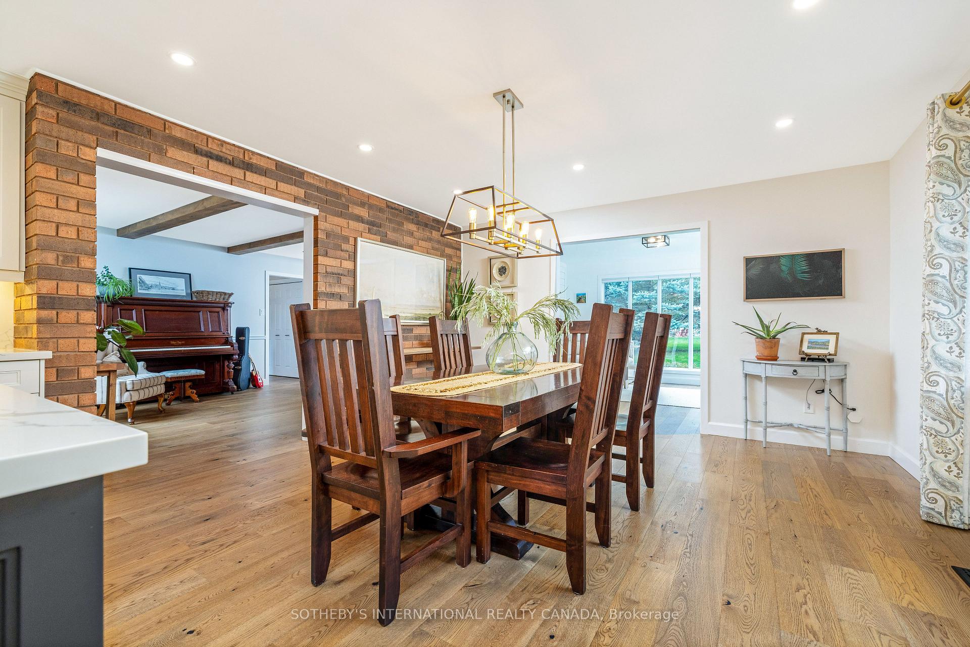 Photo 18 of 331 Wheelihan Way, Milton, Campbellville — HOMEH