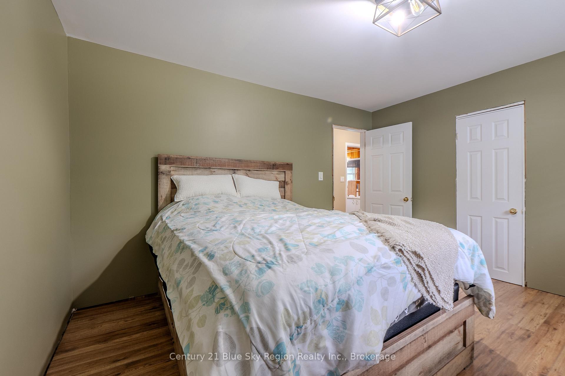 Photo 19 of 144 Collins Drive, North Bay, Airport — HOMEH