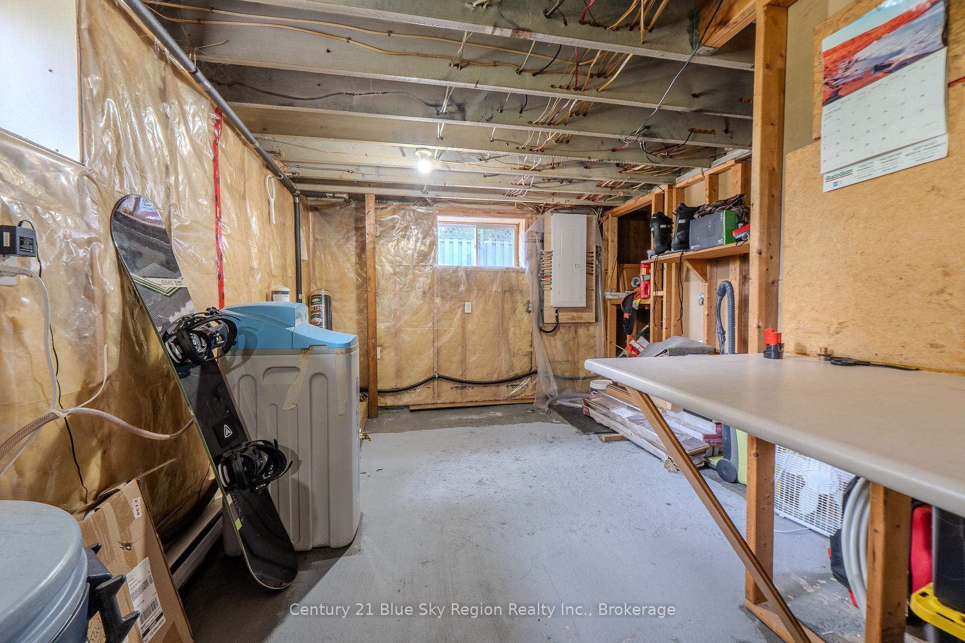 Photo 33 of 144 Collins Drive, North Bay, Airport — HOMEH