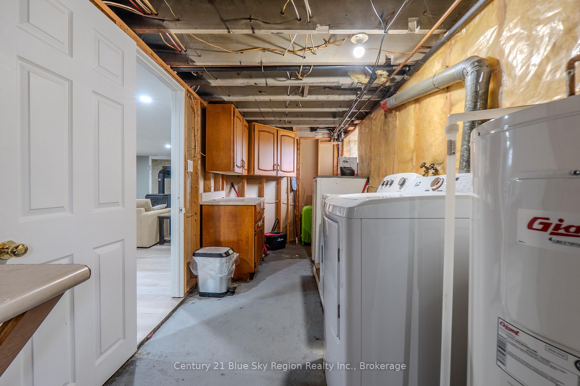 Photo 34 of 144 Collins Drive, North Bay, Airport — HOMEH