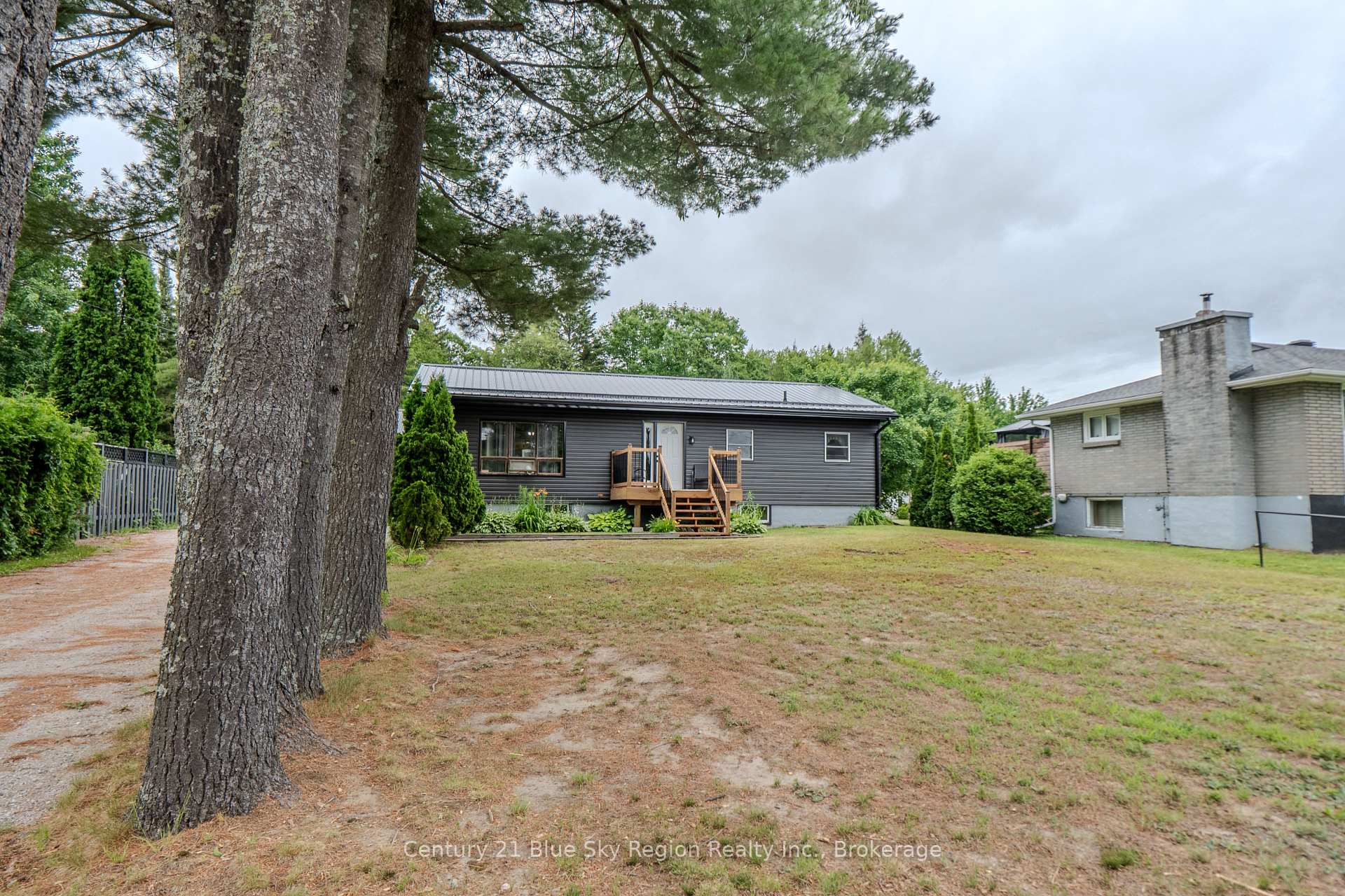 Photo 36 of 144 Collins Drive, North Bay, Airport — HOMEH