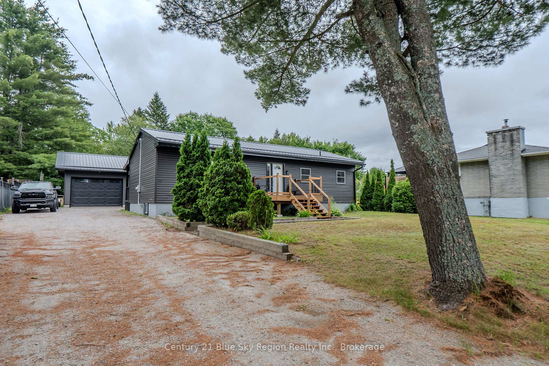 Photo 37 of 144 Collins Drive, North Bay, Airport — HOMEH