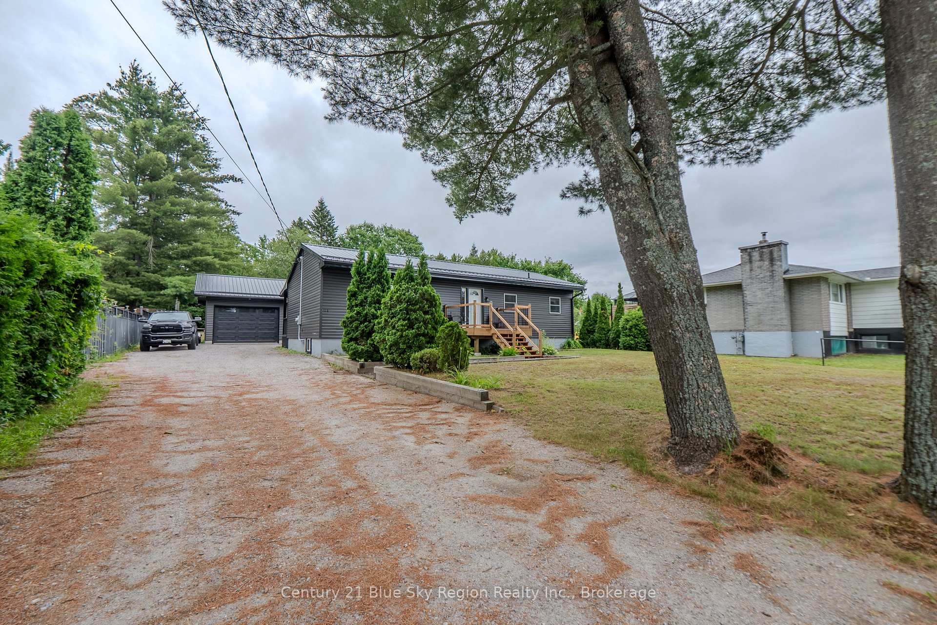 Photo 39 of 144 Collins Drive, North Bay, Airport — HOMEH