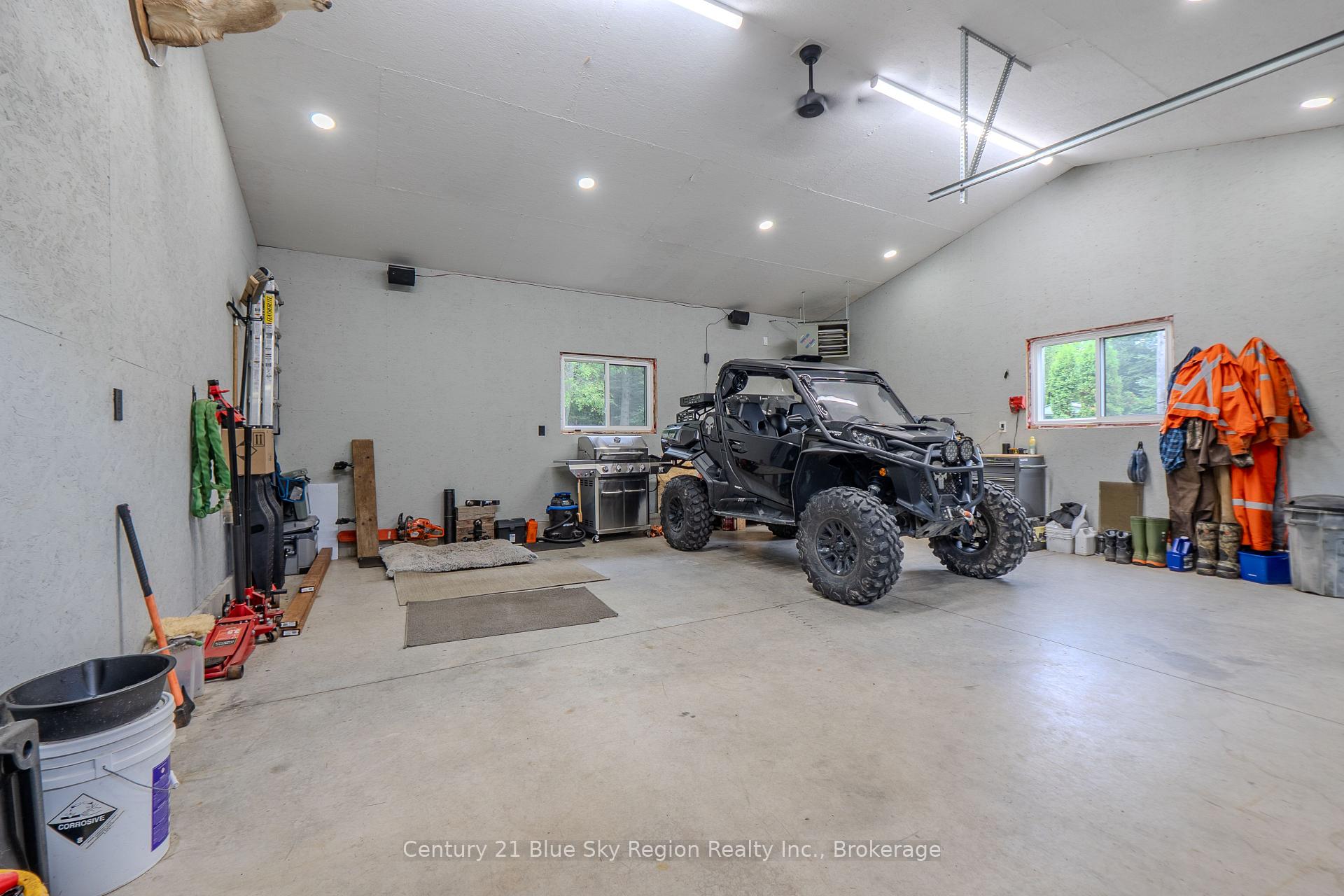 Photo 44 of 144 Collins Drive, North Bay, Airport — HOMEH