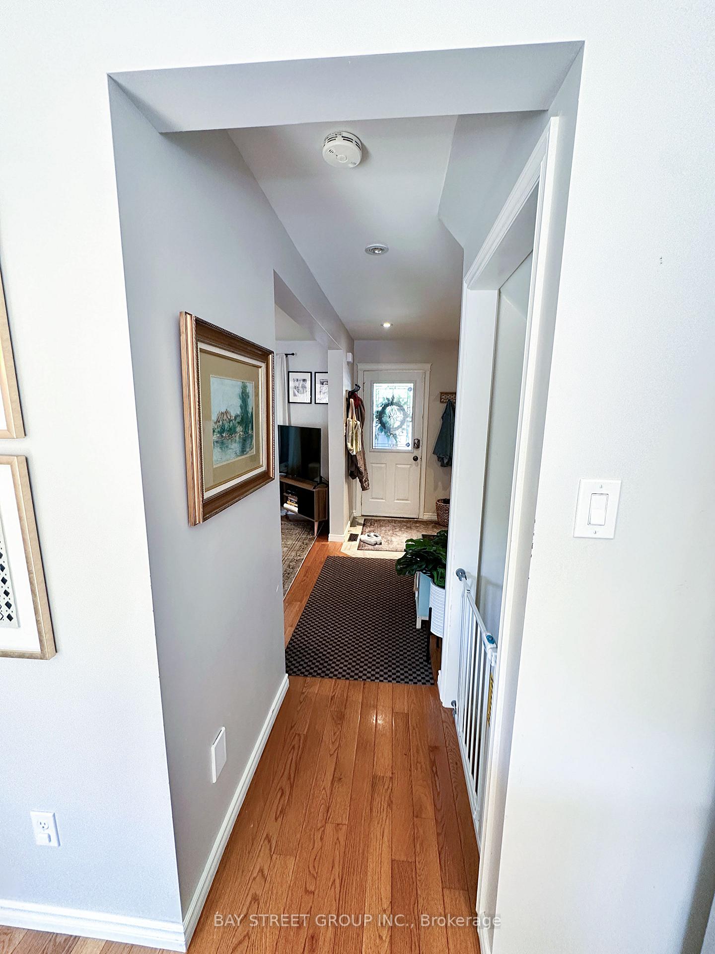 Photo 5 of 1559 Parish Lane, Oakville, Glen Abbey — HOMEH