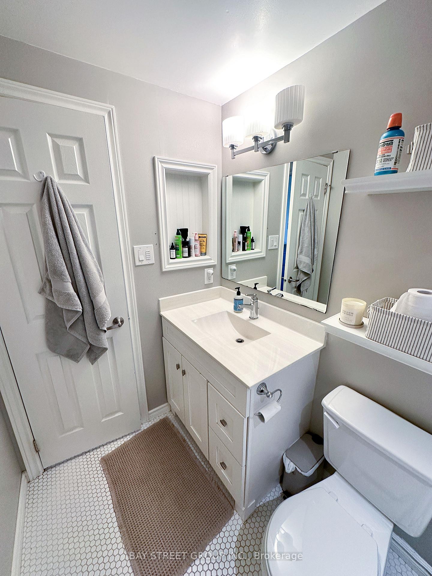 Photo 19 of 1559 Parish Lane, Oakville, Glen Abbey — HOMEH