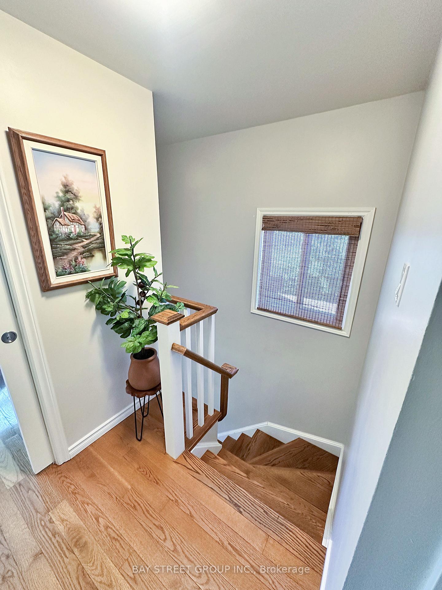 Photo 21 of 1559 Parish Lane, Oakville, Glen Abbey — HOMEH