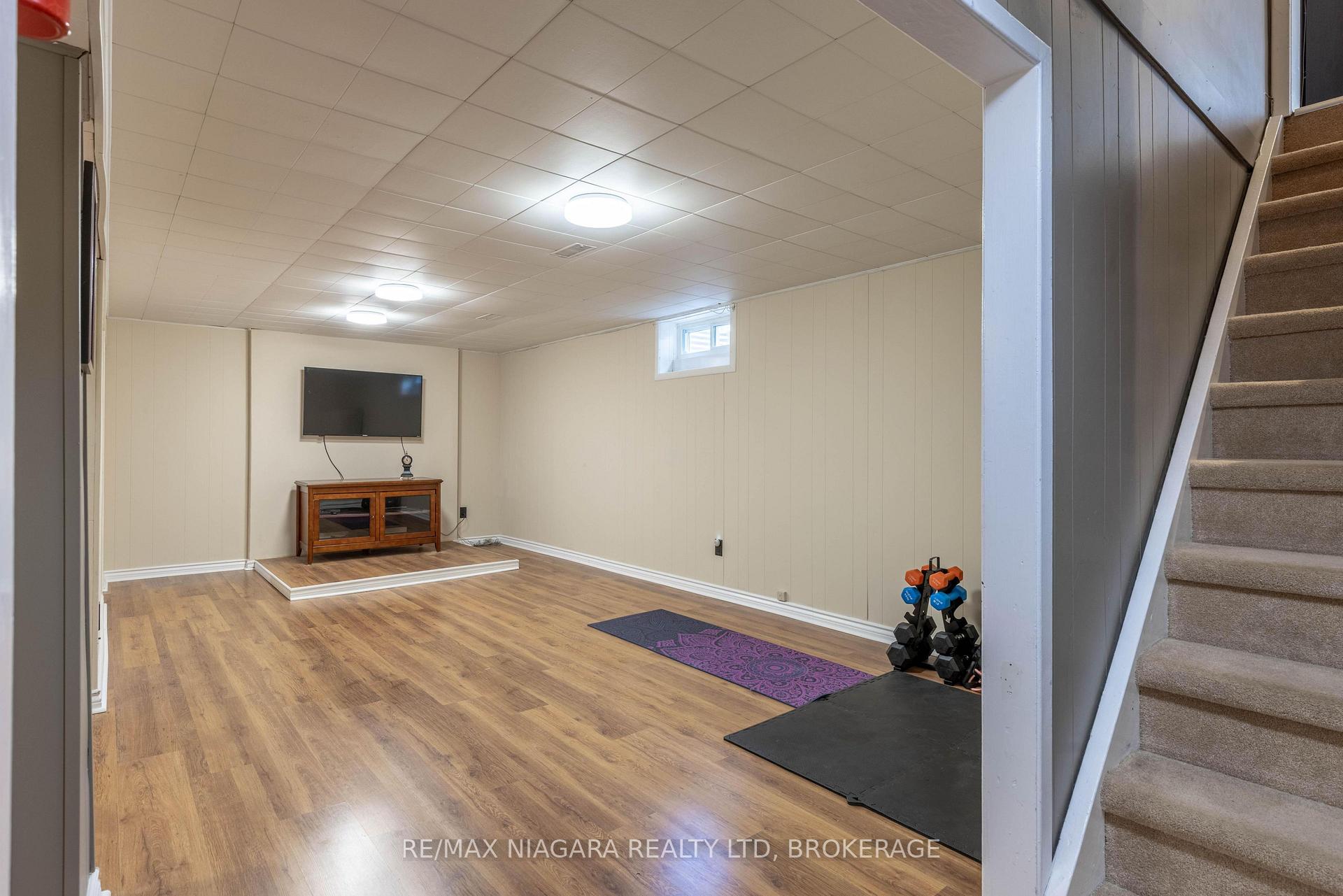 Photo 17 of 6555 Doreen Drive, Niagara Falls, Morrison — HOMEH