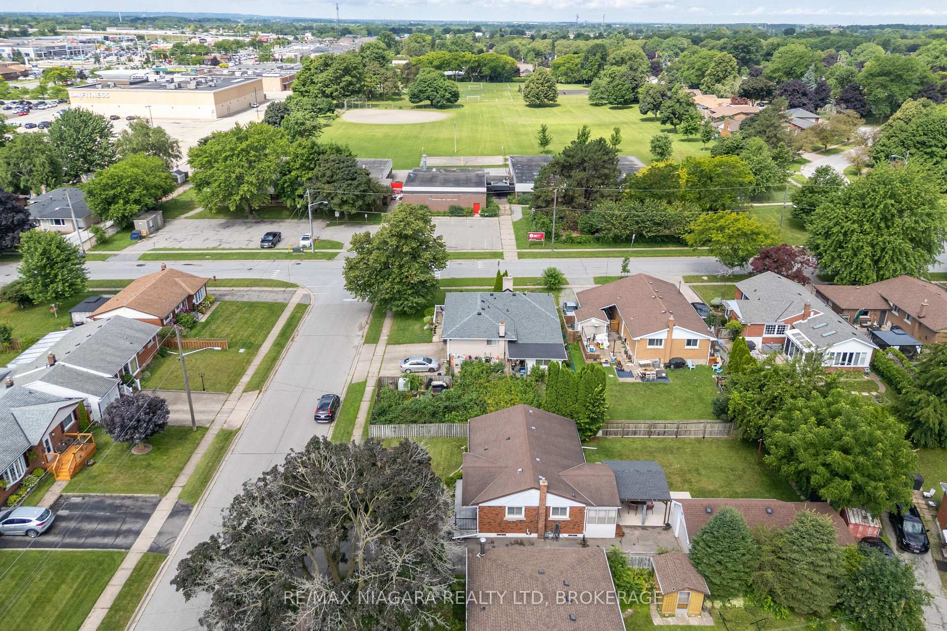 Photo 27 of 6555 Doreen Drive, Niagara Falls, Morrison — HOMEH