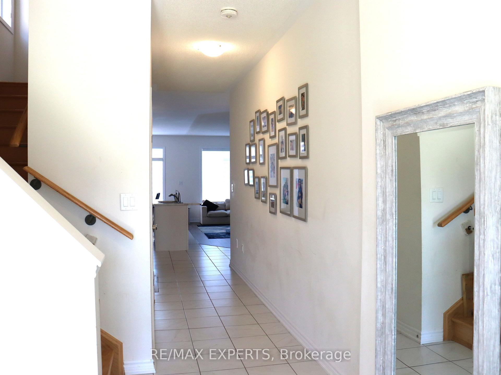 Photo 4 of 2265 Grainger Loop, Innisfil, Rural Innisfil — HOMEH