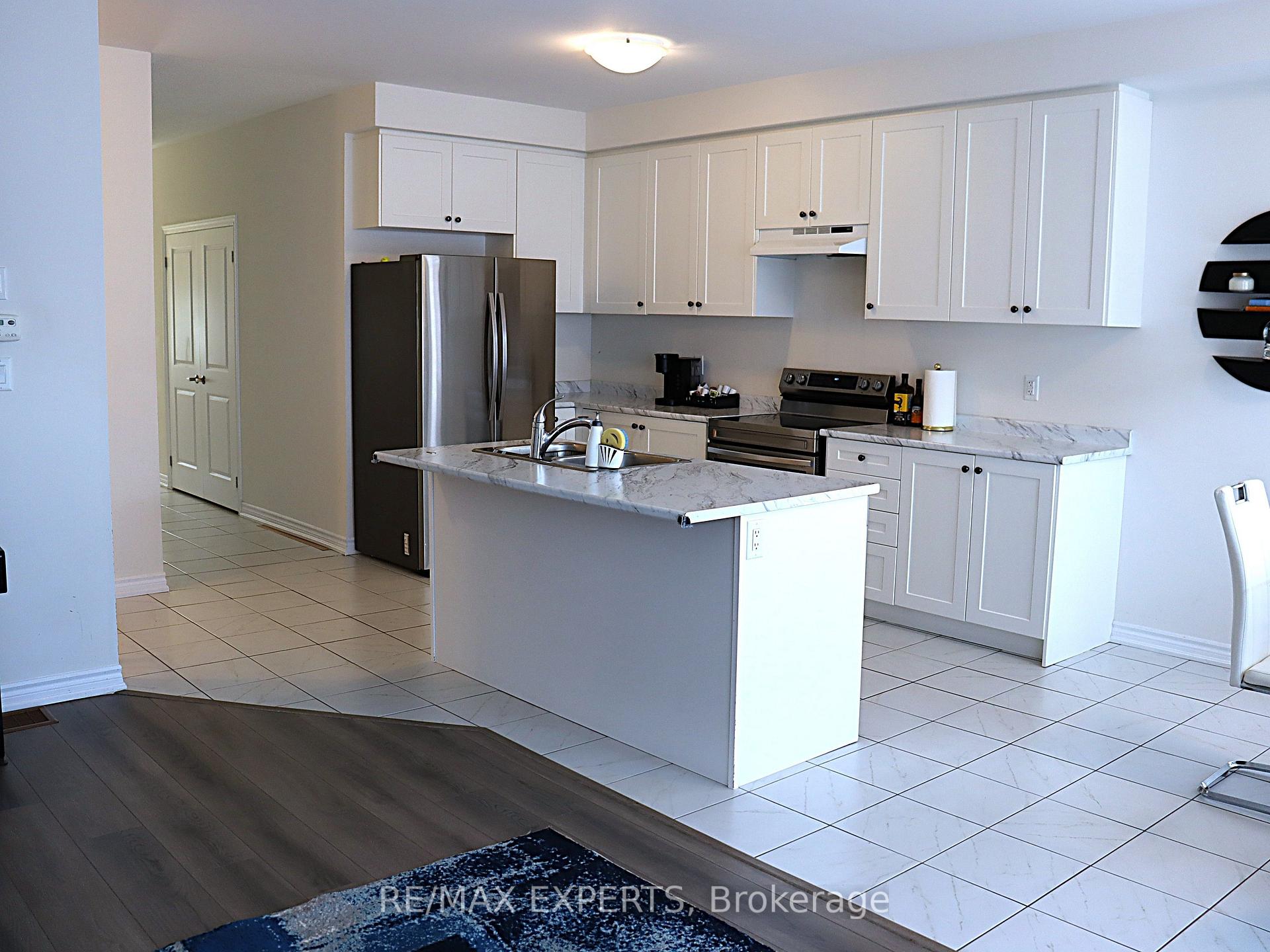 Photo 8 of 2265 Grainger Loop, Innisfil, Rural Innisfil — HOMEH
