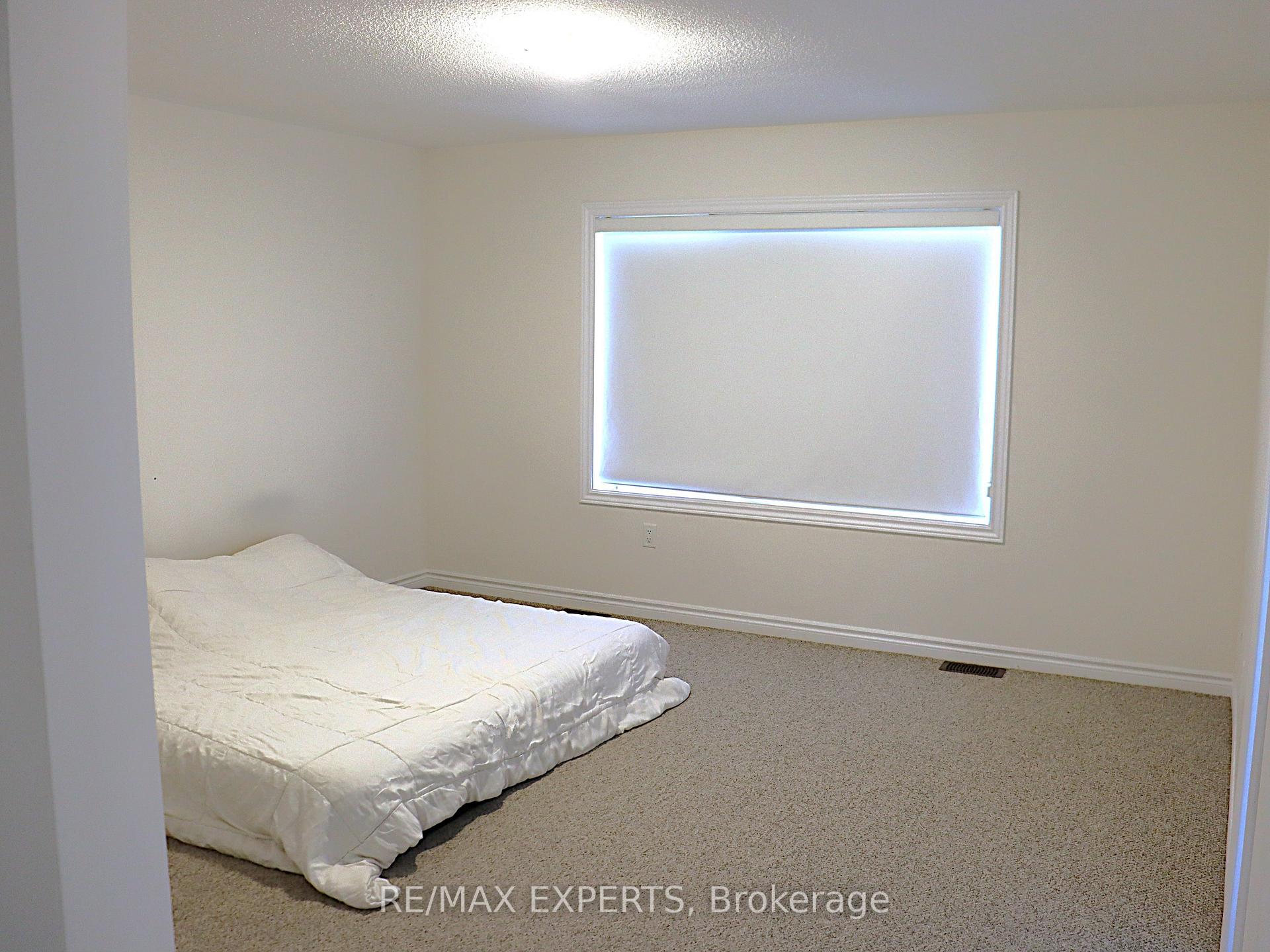 Photo 23 of 2265 Grainger Loop, Innisfil, Rural Innisfil — HOMEH