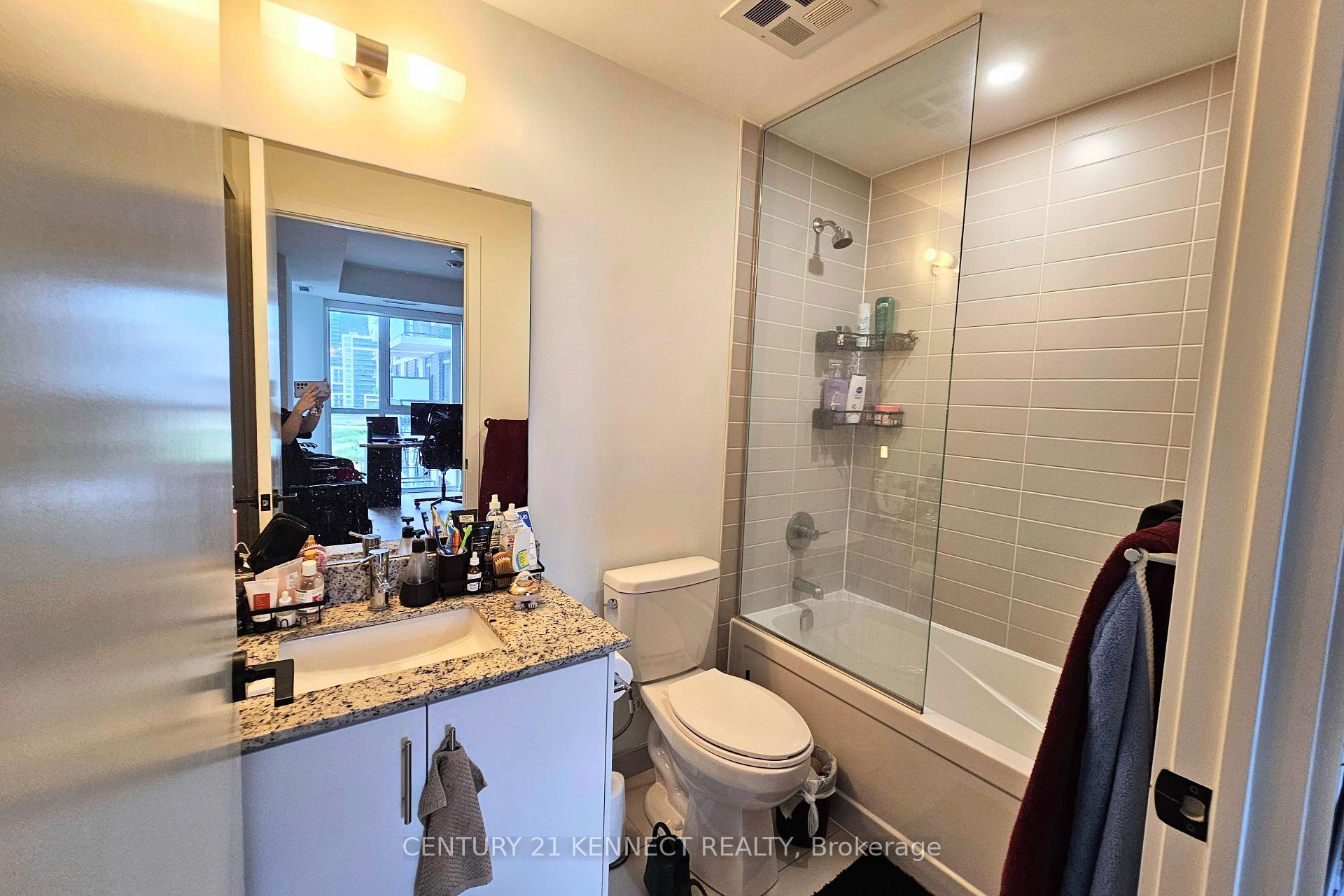 Photo 17 of Unit 702, 335 Wheat Boom Drive, Oakville, Joshua Meadows — HOMEH