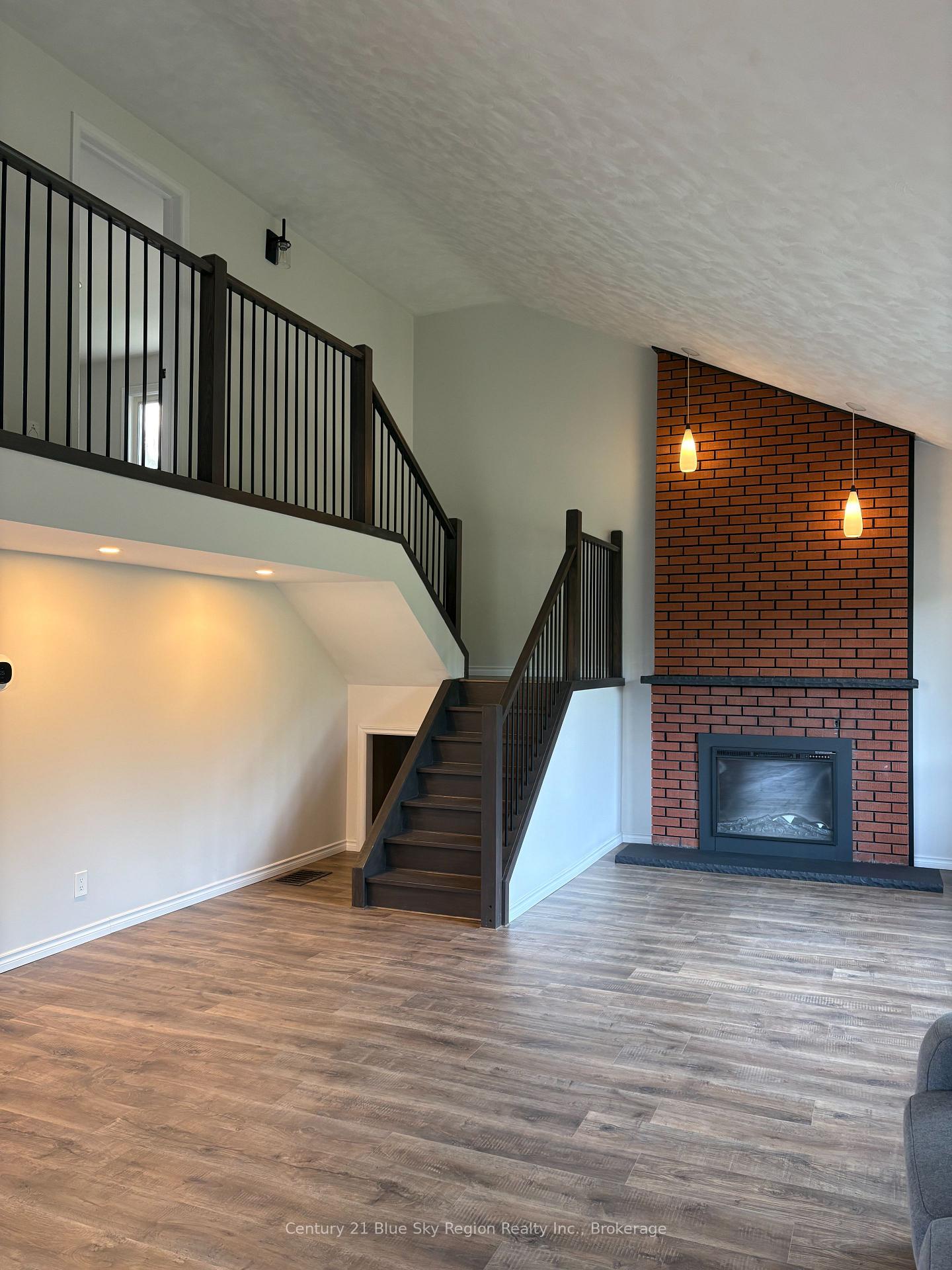 Photo 5 of 444 Lansdowne Street E, Callander — HOMEH