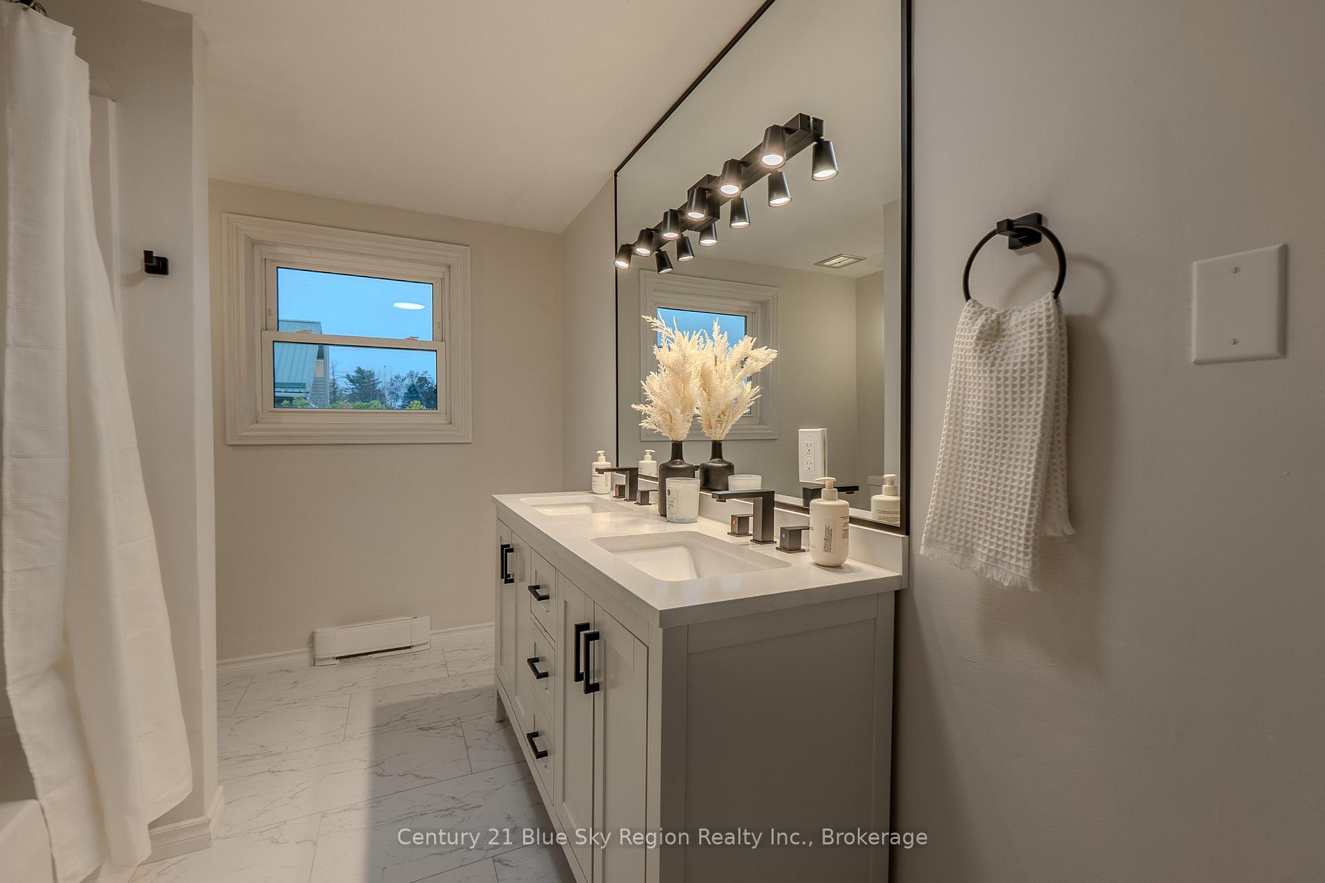 Photo 23 of 444 Lansdowne Street E, Callander — HOMEH