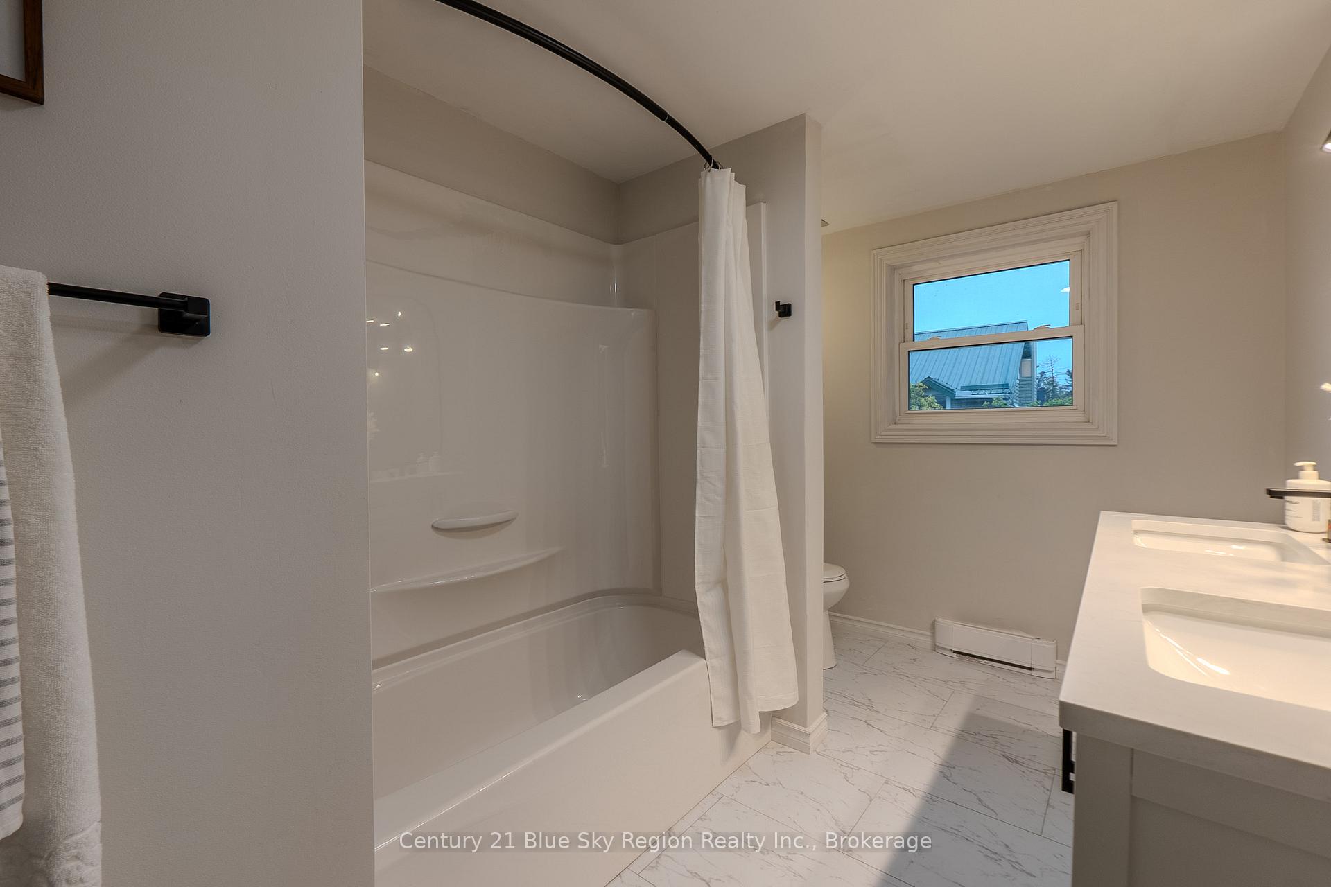 Photo 24 of 444 Lansdowne Street E, Callander — HOMEH