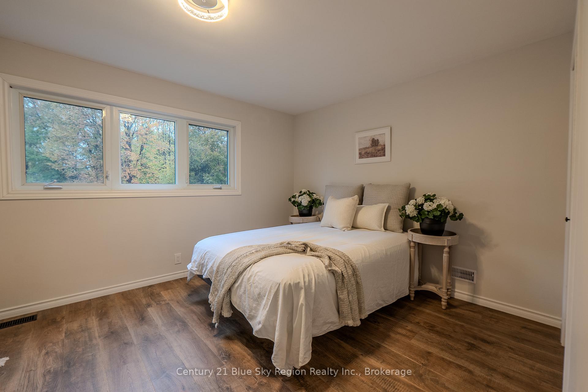 Photo 33 of 444 Lansdowne Street E, Callander — HOMEH