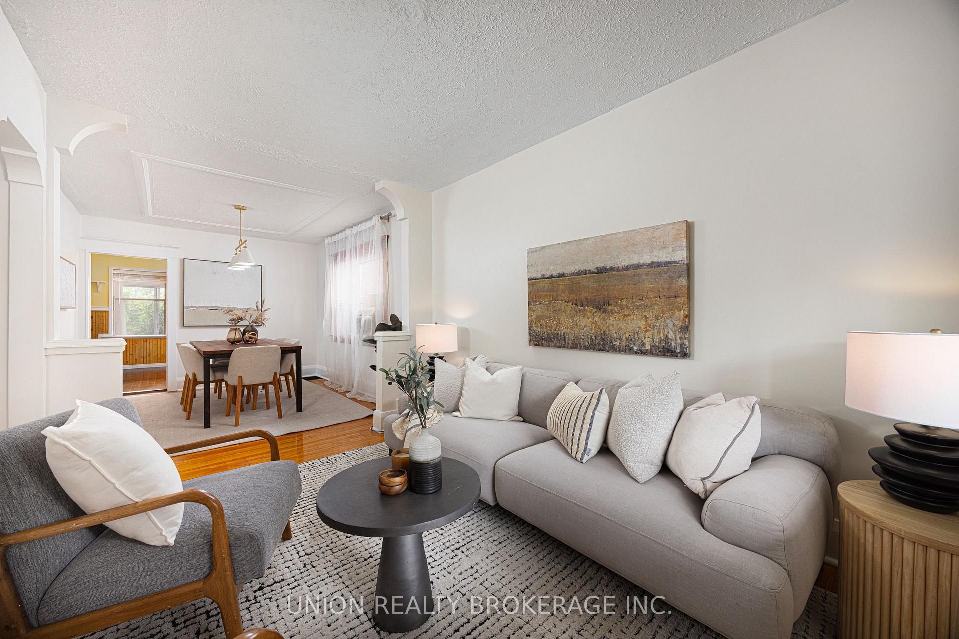 Photo 4 of 12 Durant Avenue, Toronto, Danforth Village-East York — HOMEH