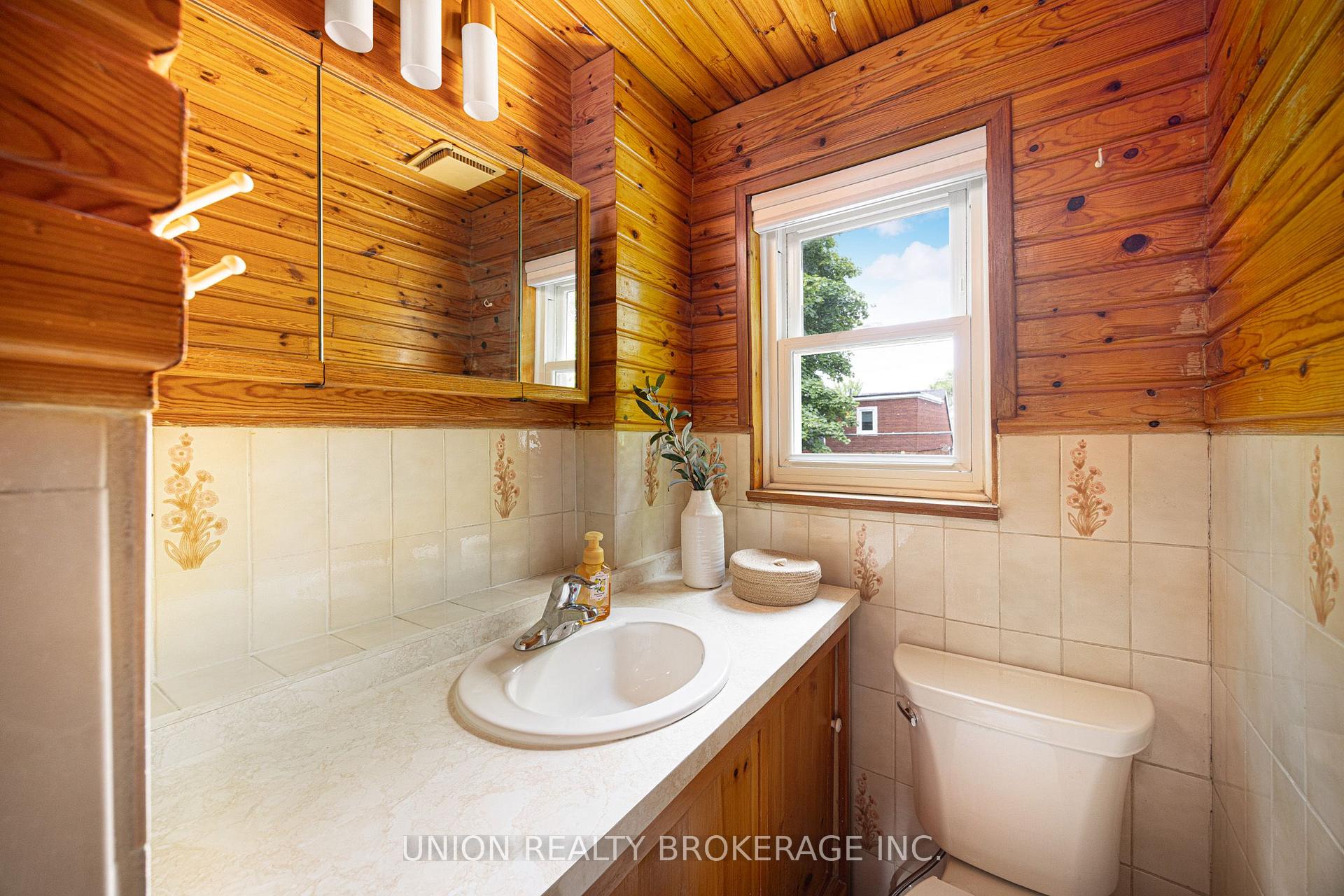 Photo 21 of 12 Durant Avenue, Toronto, Danforth Village-East York — HOMEH