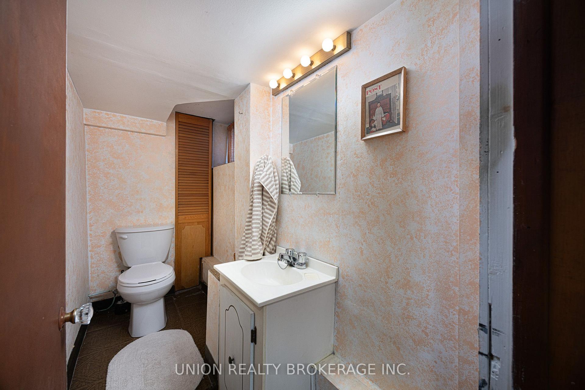 Photo 33 of 12 Durant Avenue, Toronto, Danforth Village-East York — HOMEH
