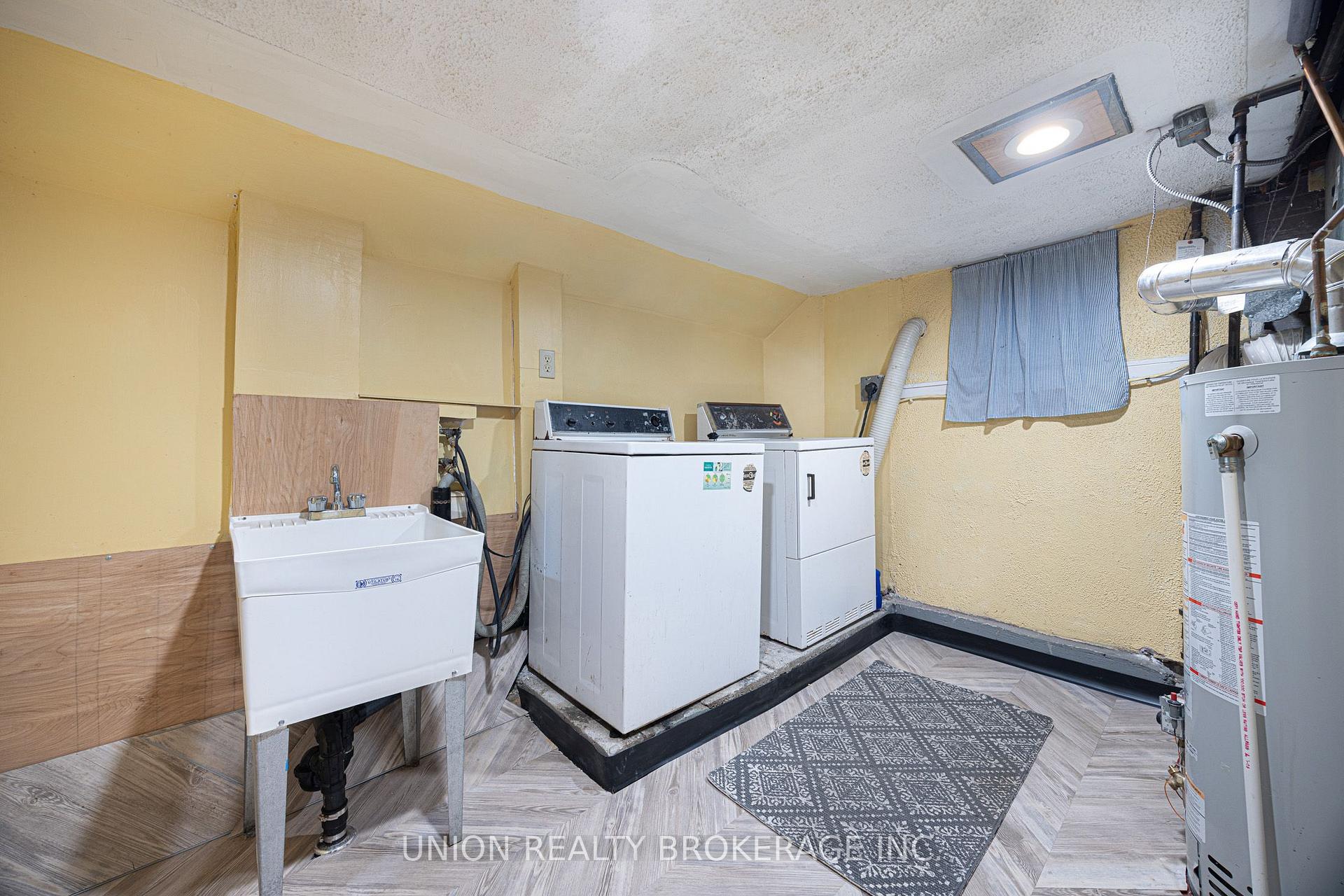 Photo 34 of 12 Durant Avenue, Toronto, Danforth Village-East York — HOMEH