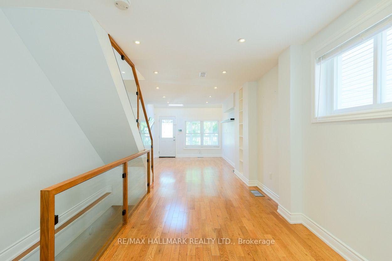 Photo 13 of 527 Craven Road, Toronto, Greenwood-Coxwell — HOMEH